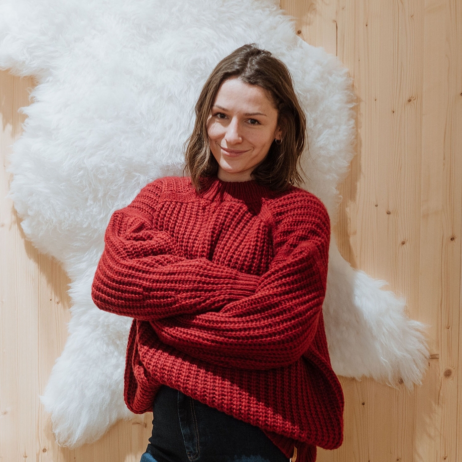 Women’s Vlnka Wool Sweater S01 Red