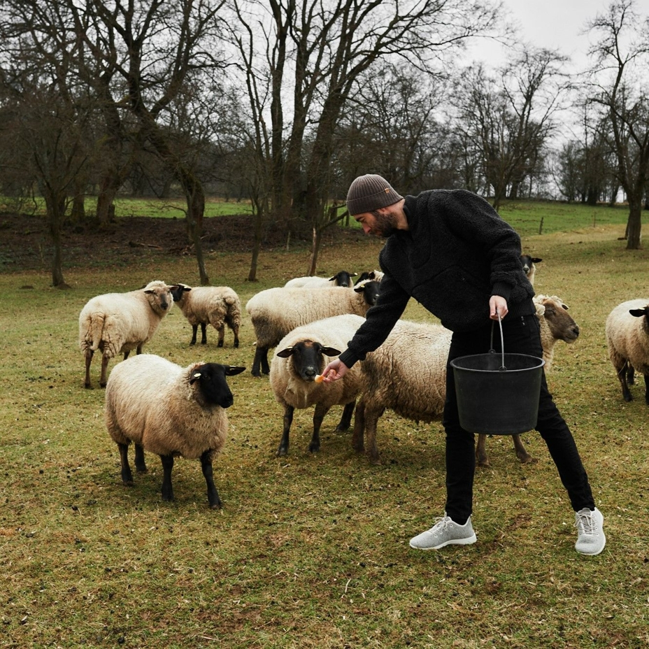 Men's Kangaroo Pocket Wool Top Dark Grey
