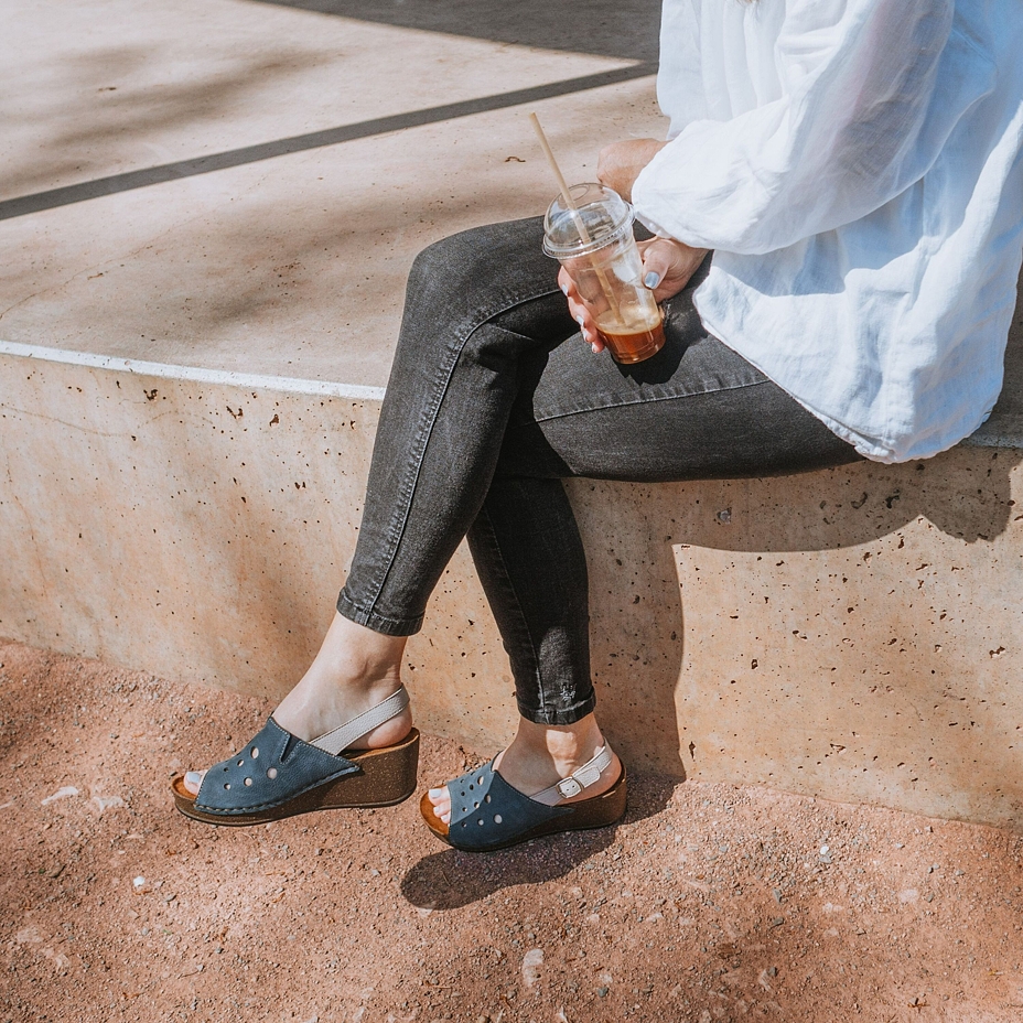 Women’s Valerie Leather Wedge Sandals Blue