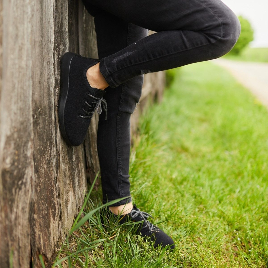 Vlnka Wool Trainers Black