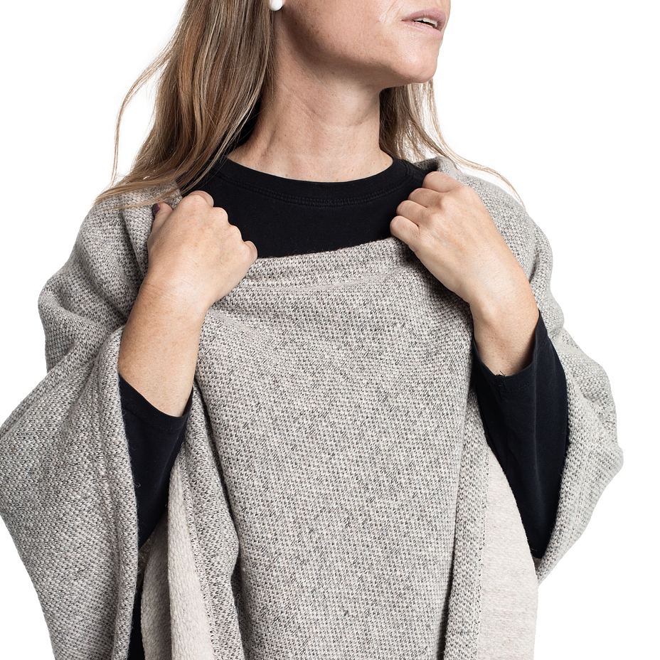 Wool Poncho Beige