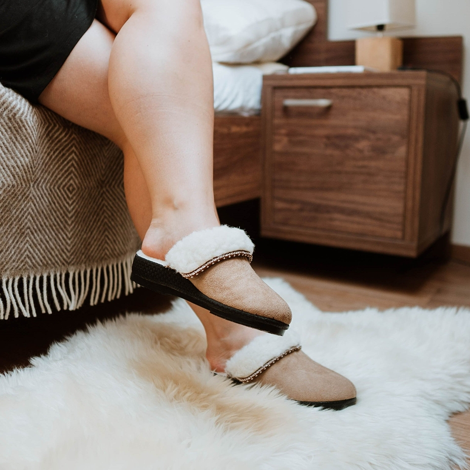 Women's Leather Wedge Heel Slippers with Wool Lining Beige