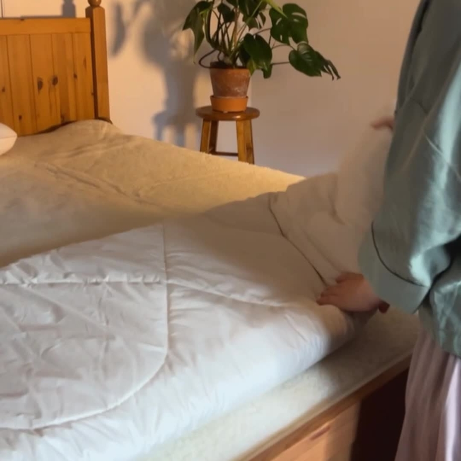 Year-round cashmere duvet with sheep wool