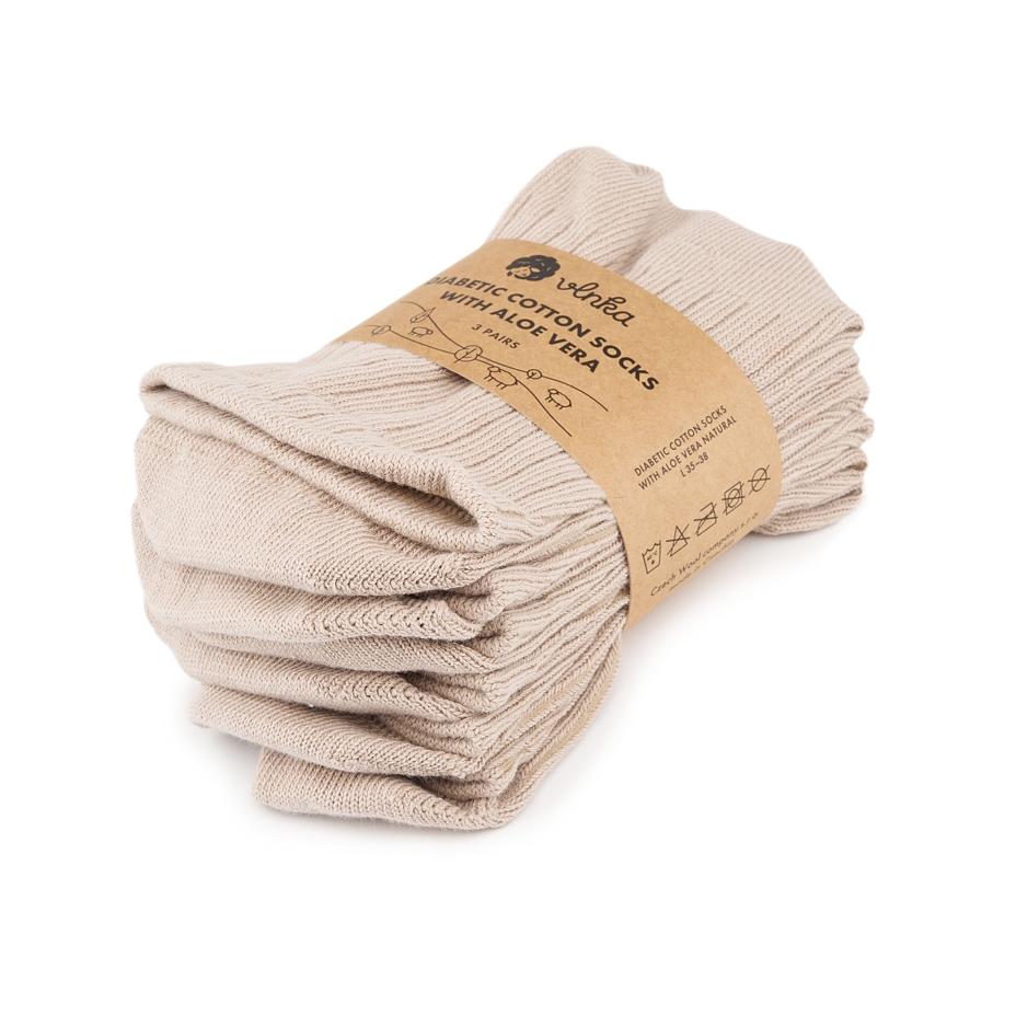 3 Pairs of cotton warm diabetic socks with aloe vera beige