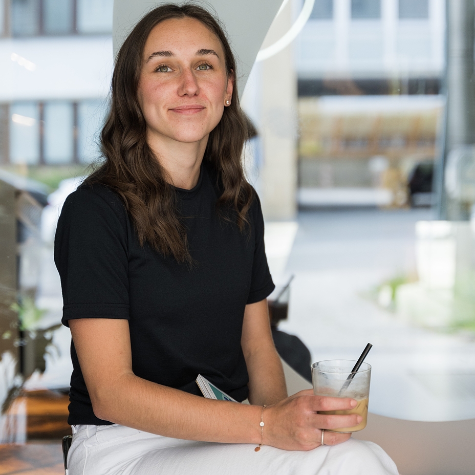 Women's Merino wool short-sleeve T-shirt Woolee black