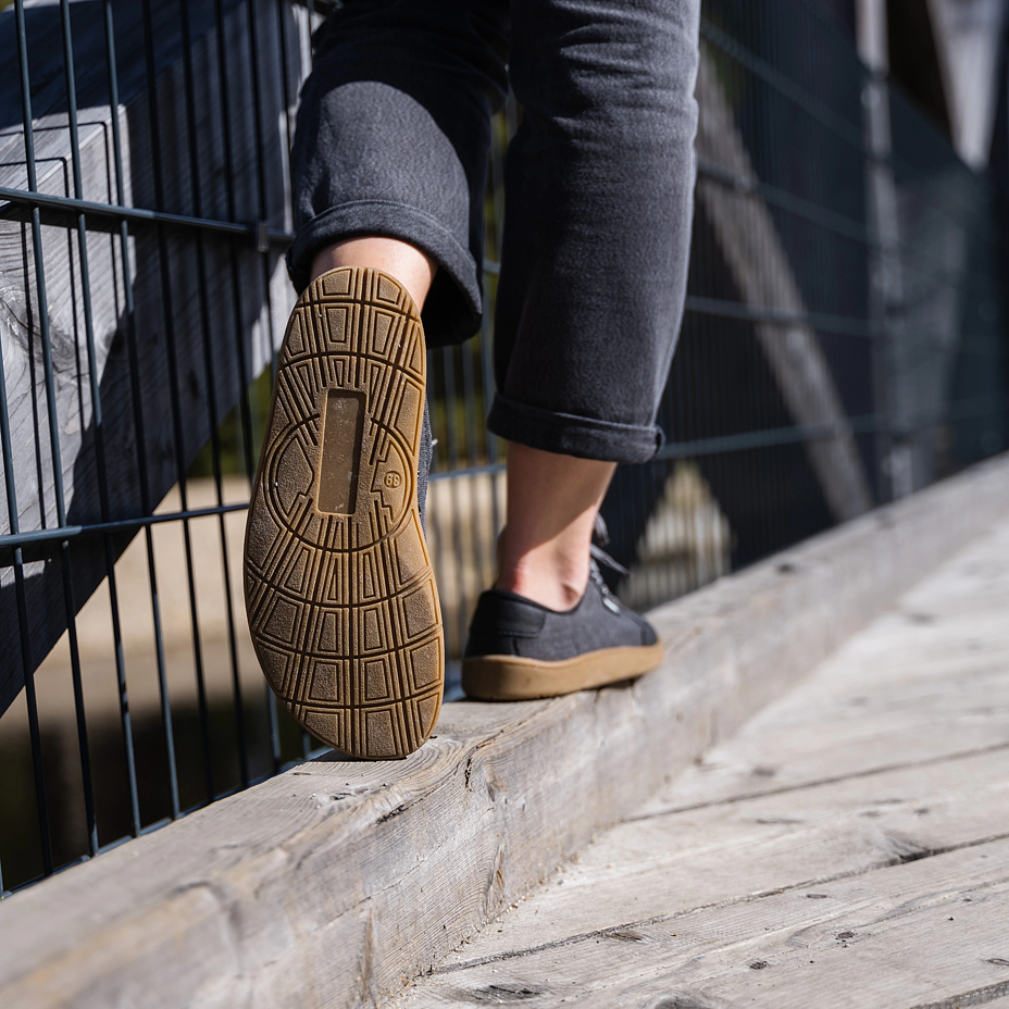 Women’s barefoot textile sneakers Oxy black