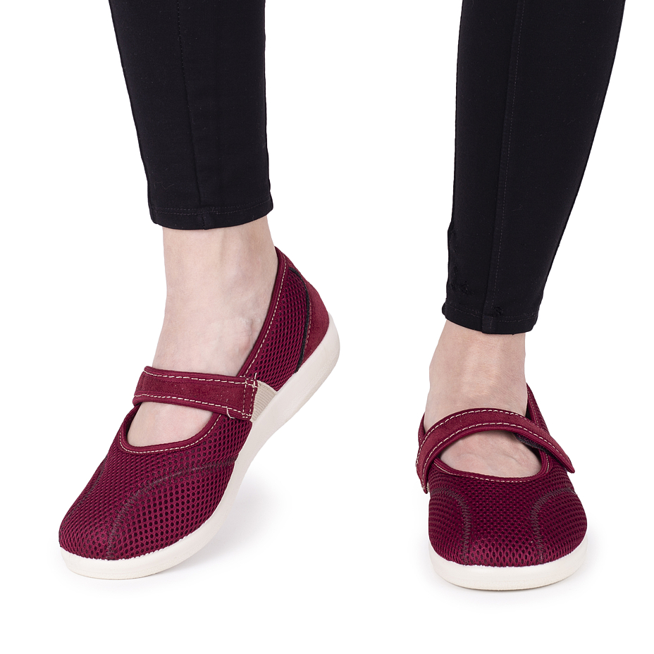 Women's Ballerina Velcro Comfort Pumps Red