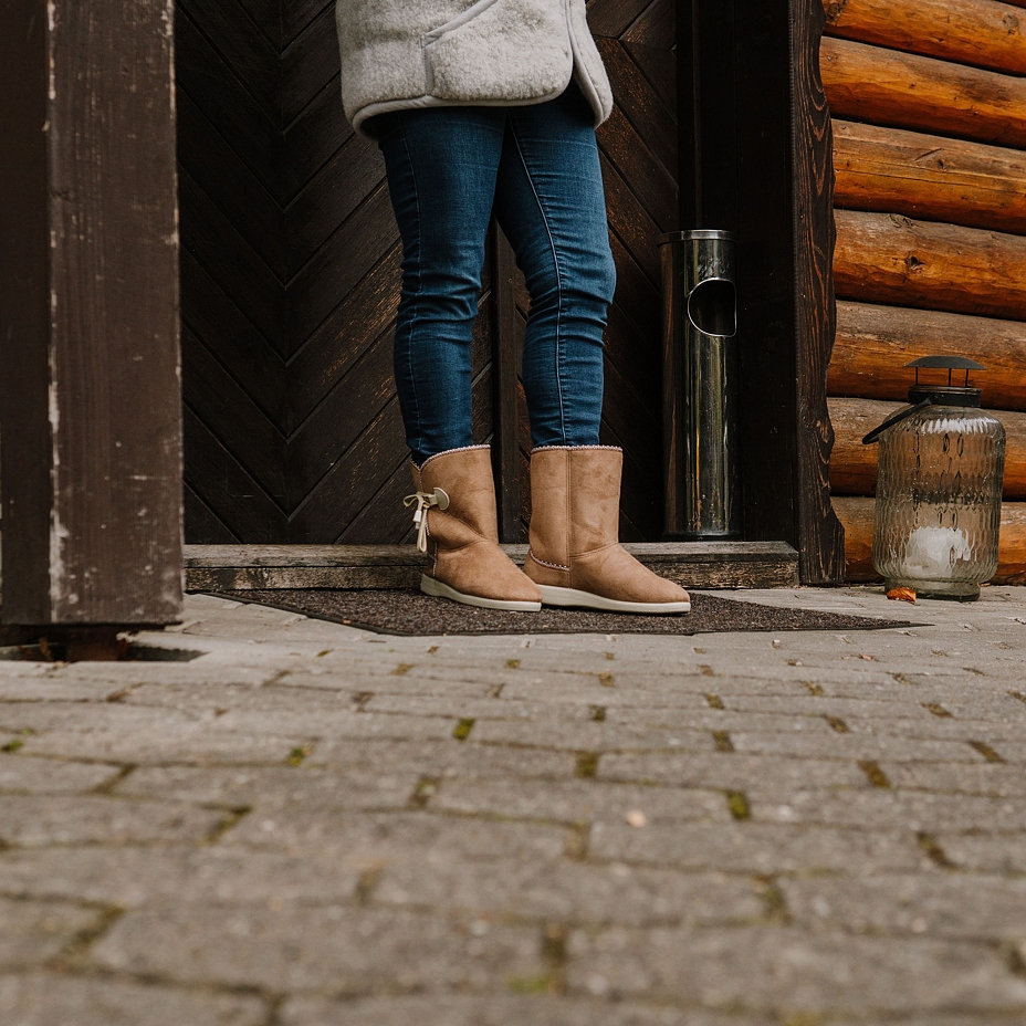 Women's Winter Boots with Wool Lining Light Brown