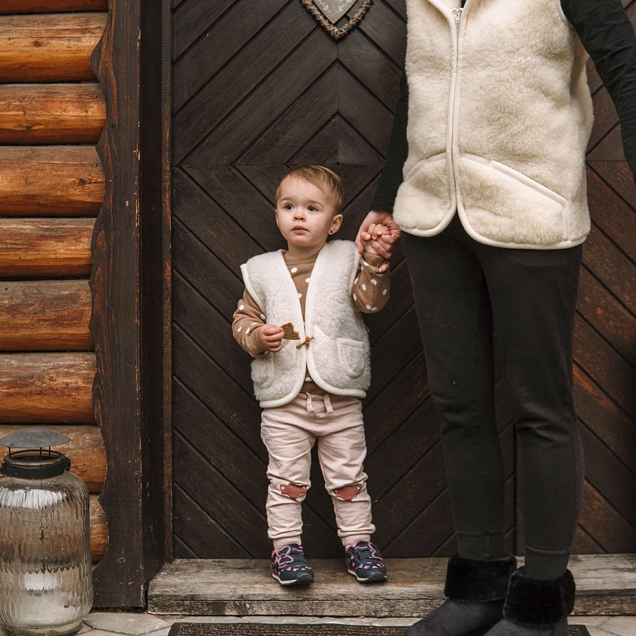 Kids’ Toggle Tie Wool Vest Natural