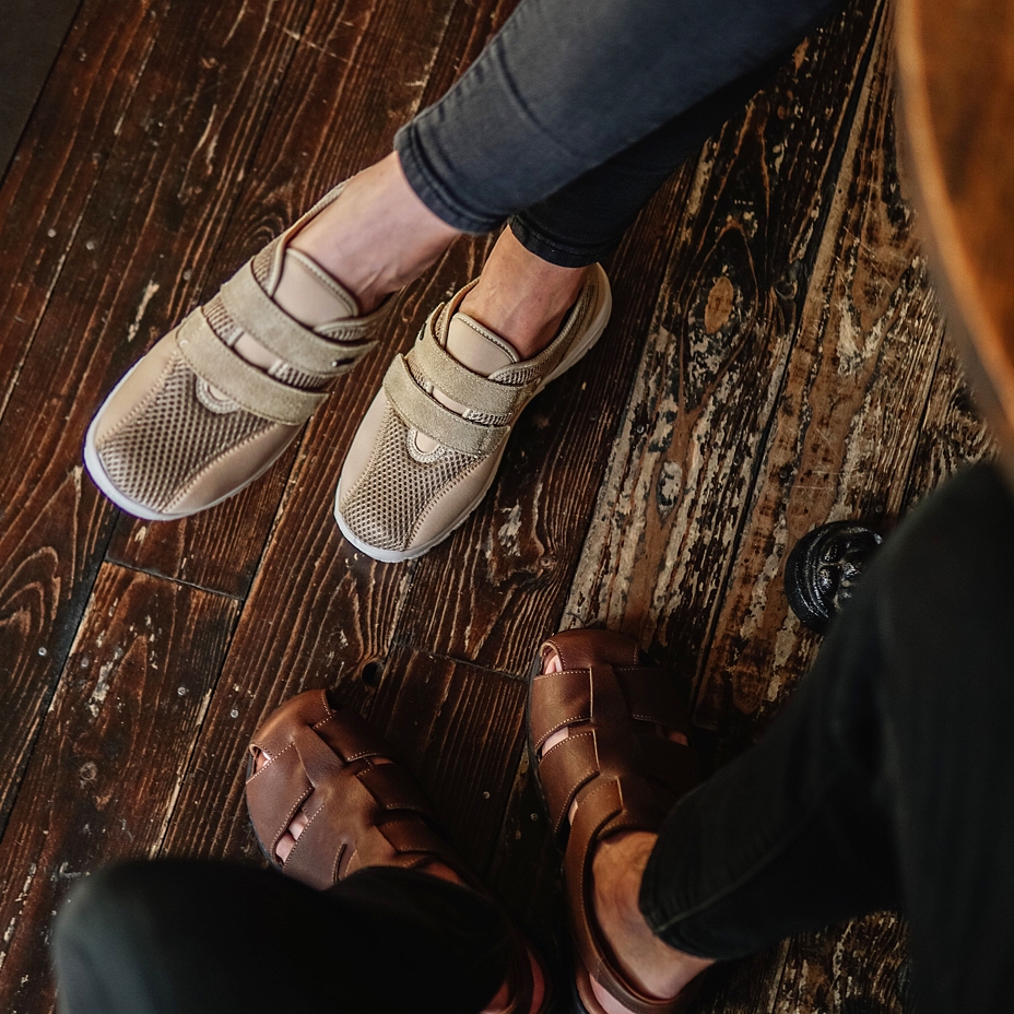 Women's breathable velcro gel sneakers Beige