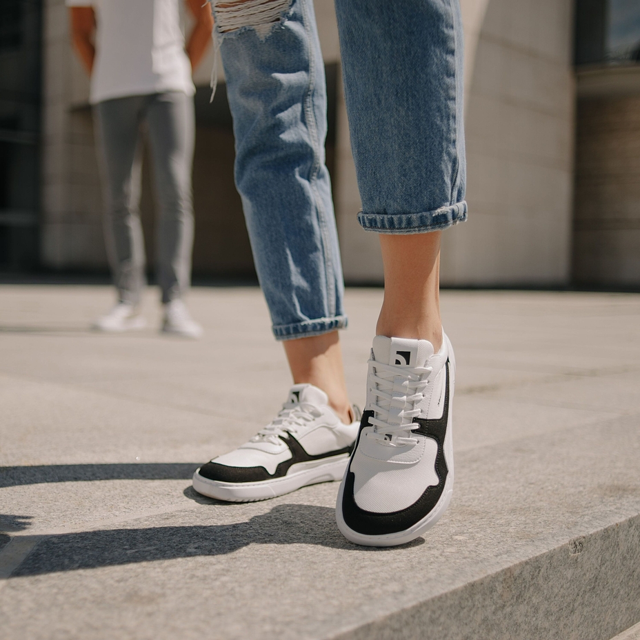 Zing Barefoot Trainers White/Black