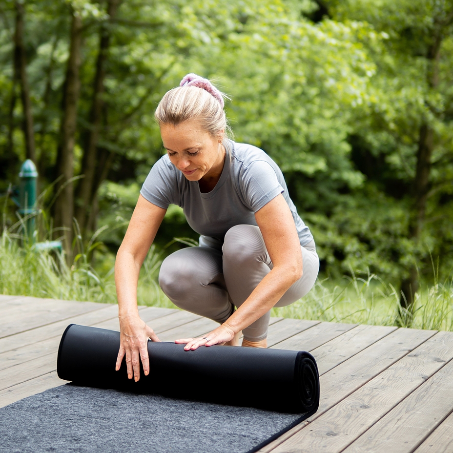 Merino wool yoga mat Black