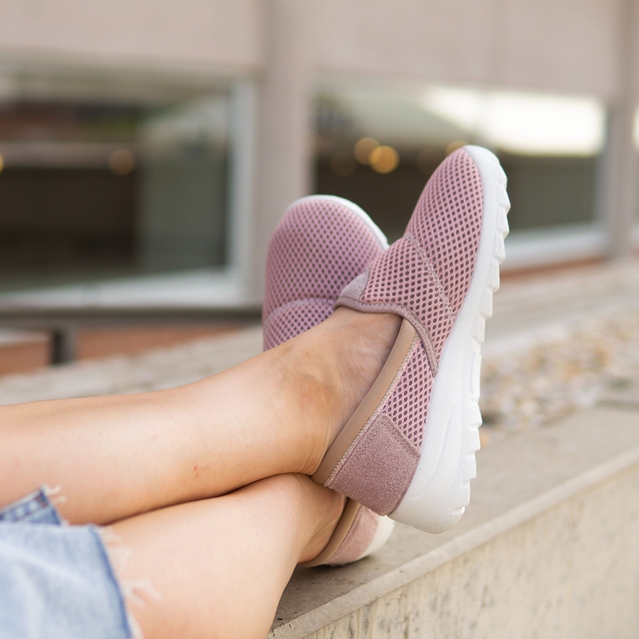 Women's breathable orthopedic sneakers Pink
