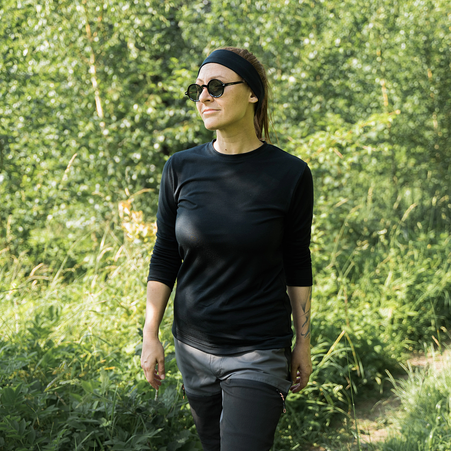 Women's Merino wool long-sleeve T-shirt Woolee black