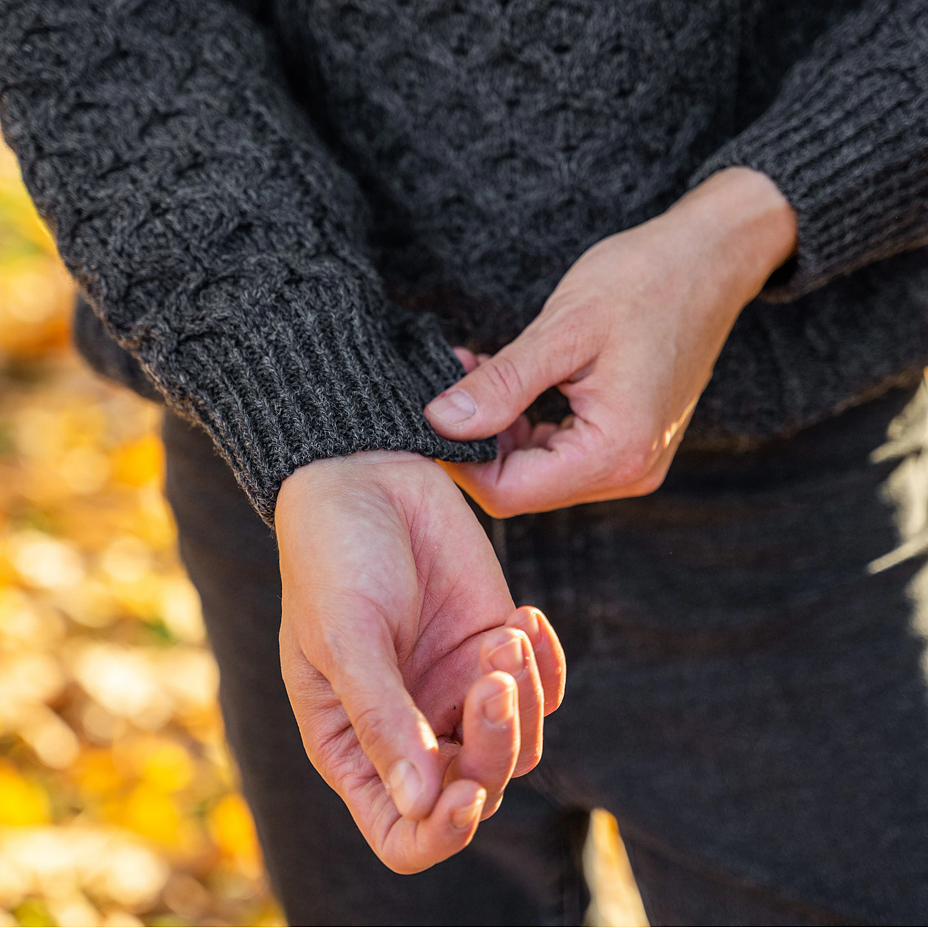 Women's wool sweater with round neckline, dark gray