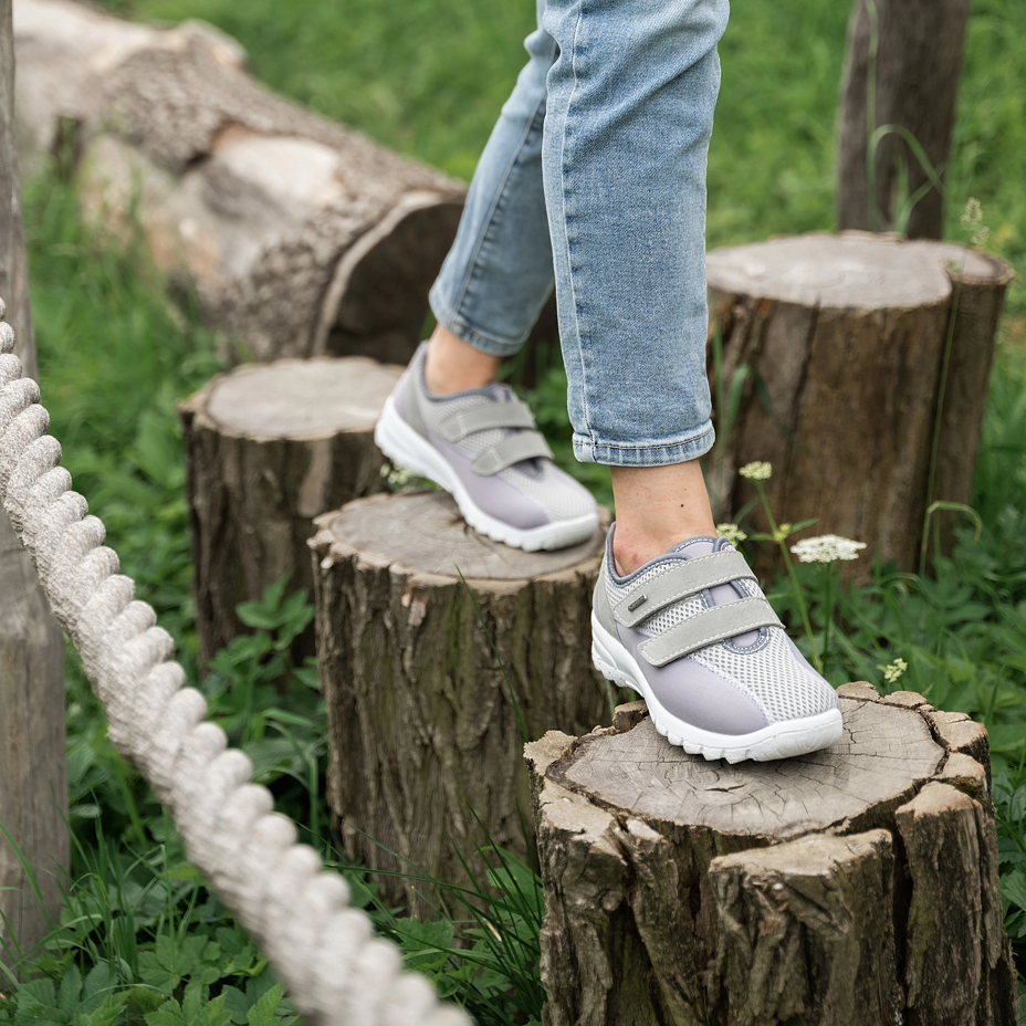 Women's breathable velcro sneakers with gel insole Gray