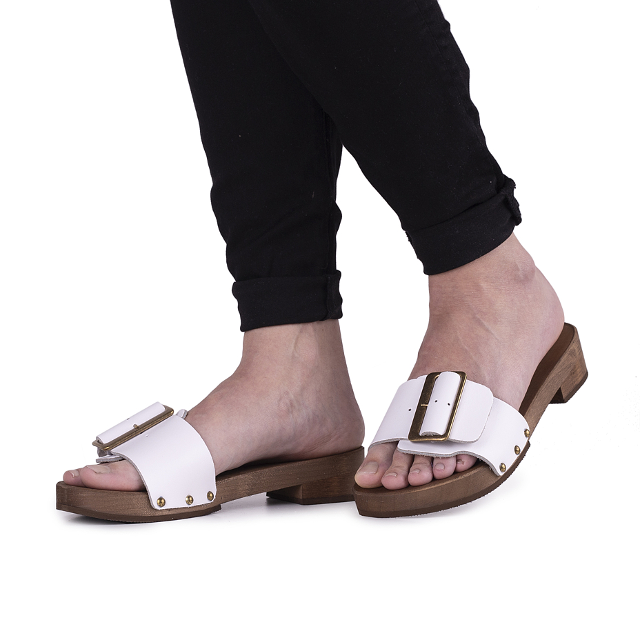 Women's Low Heel Clogs White