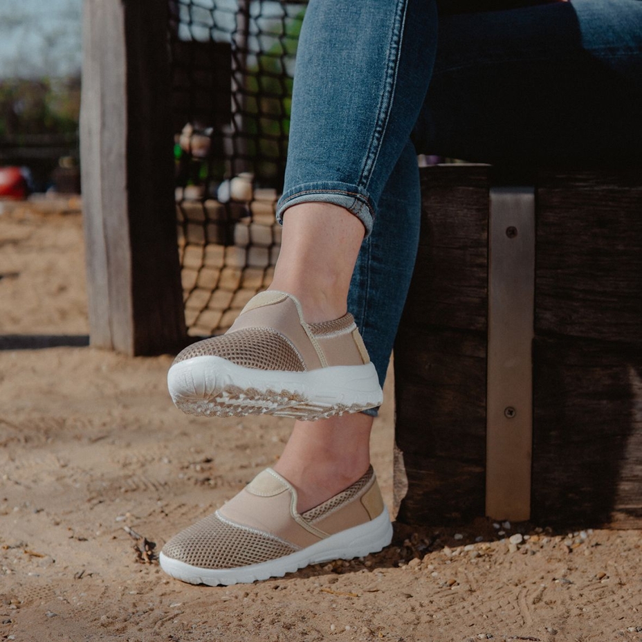 Women's breathable orthopedic sneakers  Beige