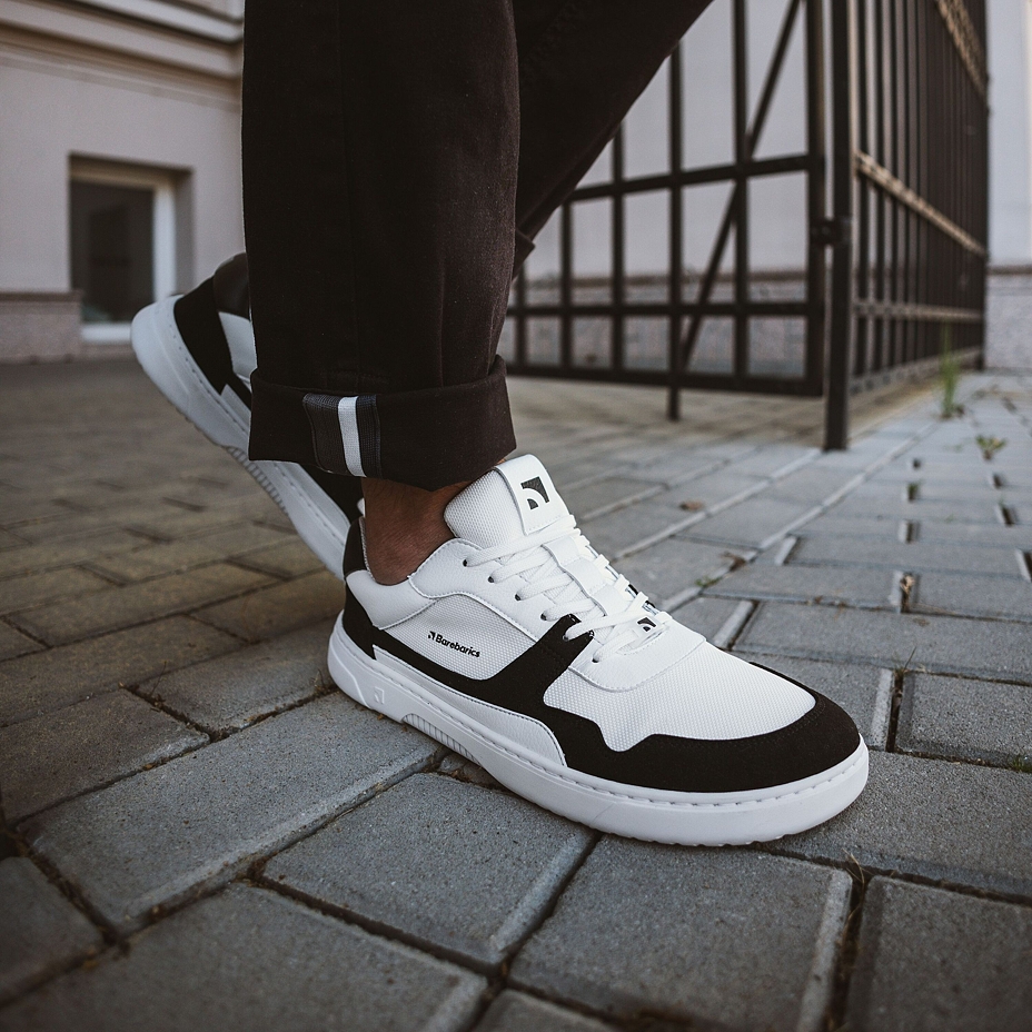 Zing Barefoot Trainers White/Black