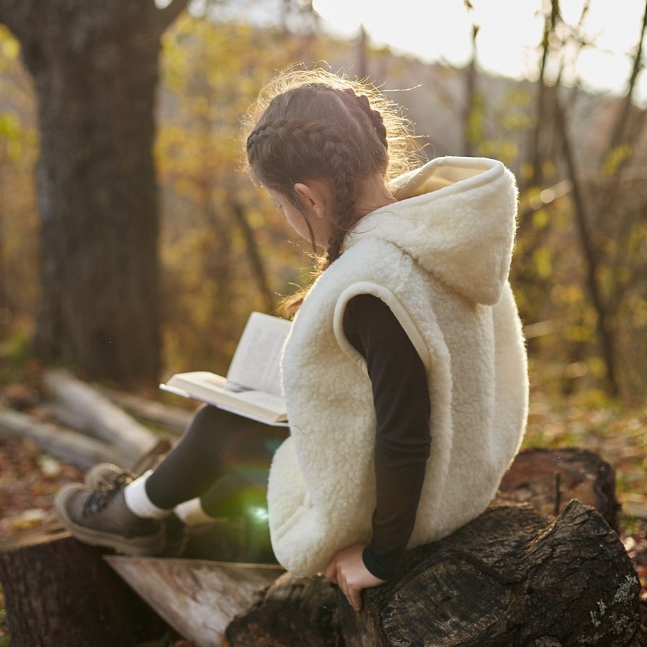 Kids’ Hooded Wool Vest Natural