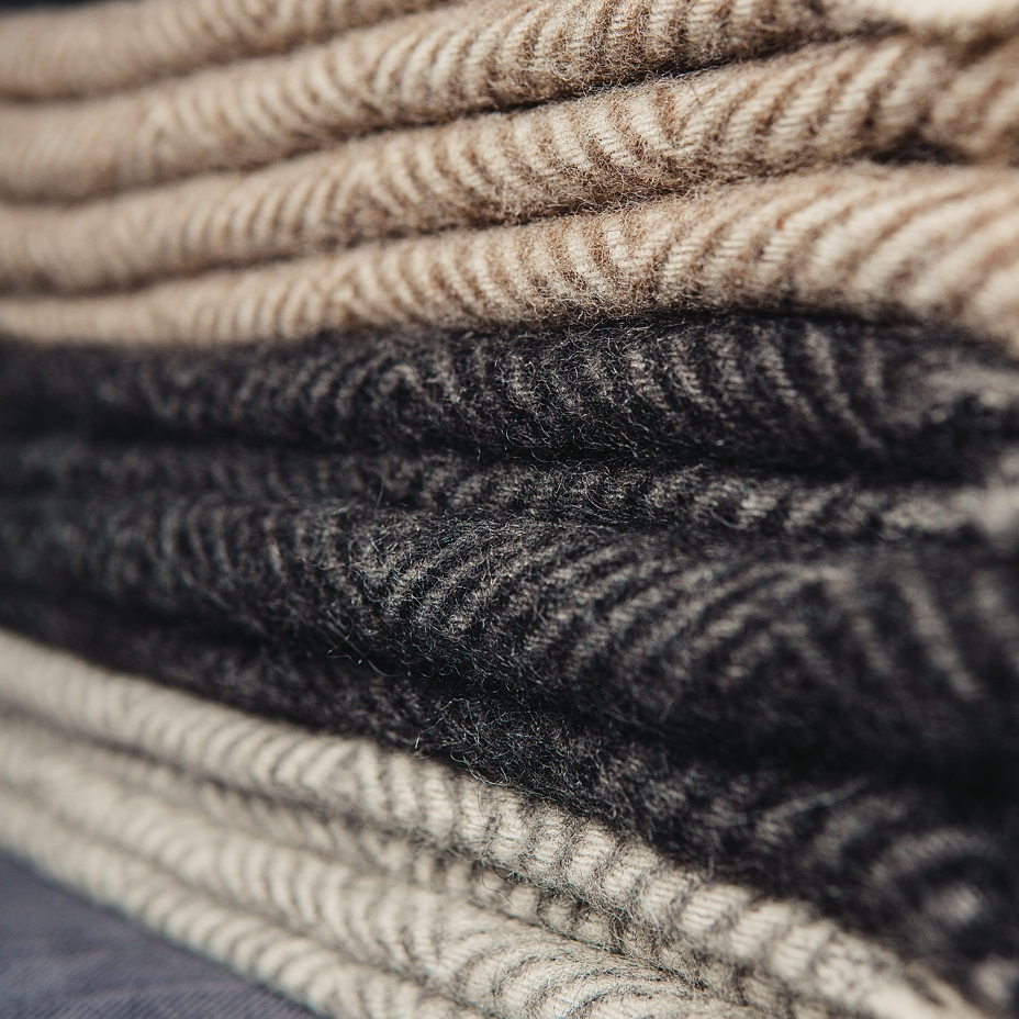 Wool Throw Diamond Black