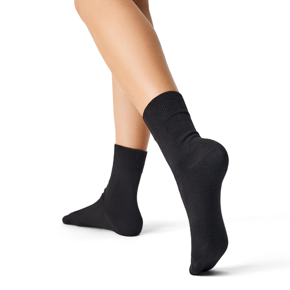 Loose Top Cotton Socks Black