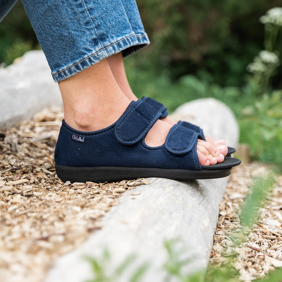 Open-Toe Bandage Shoes Blue