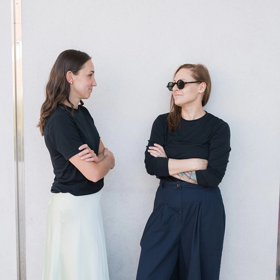 Women's Merino wool short-sleeve T-shirt Woolee black