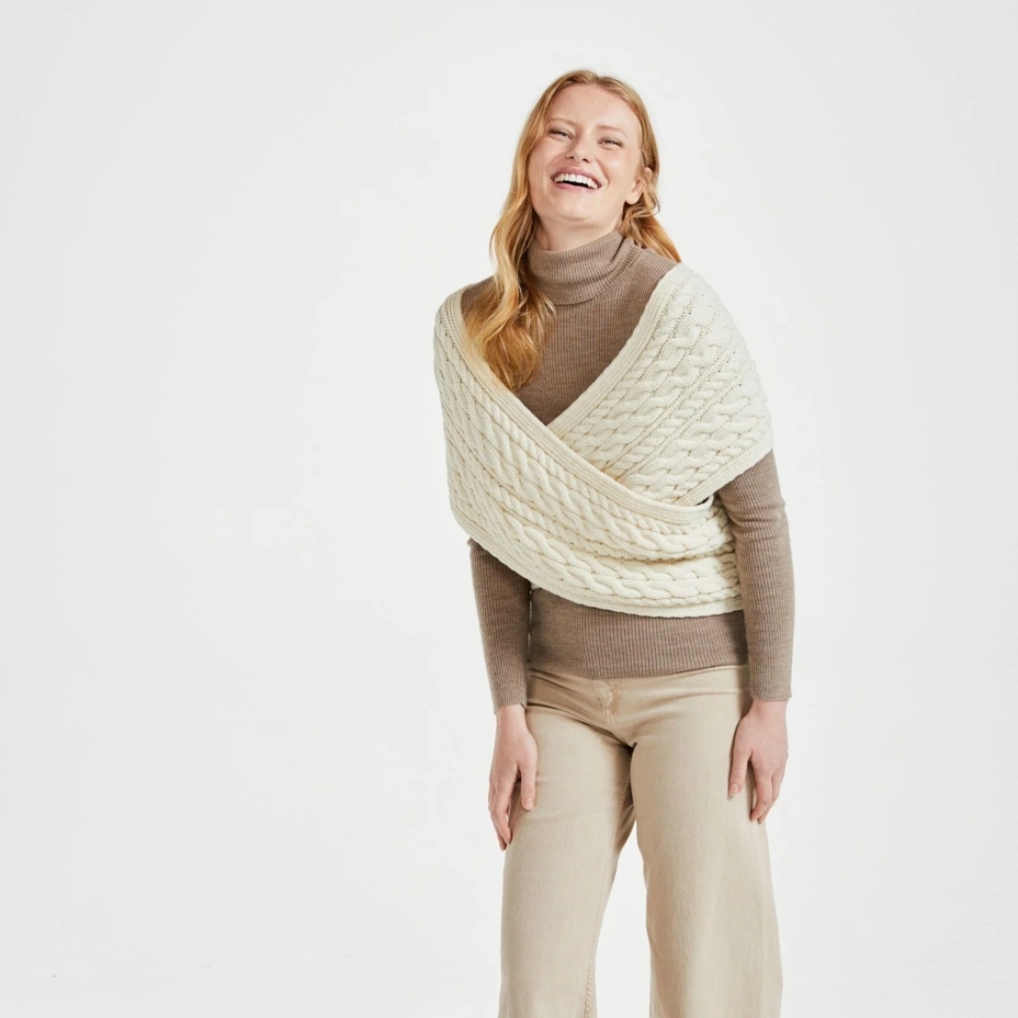 Merino wrap with buttons, natural