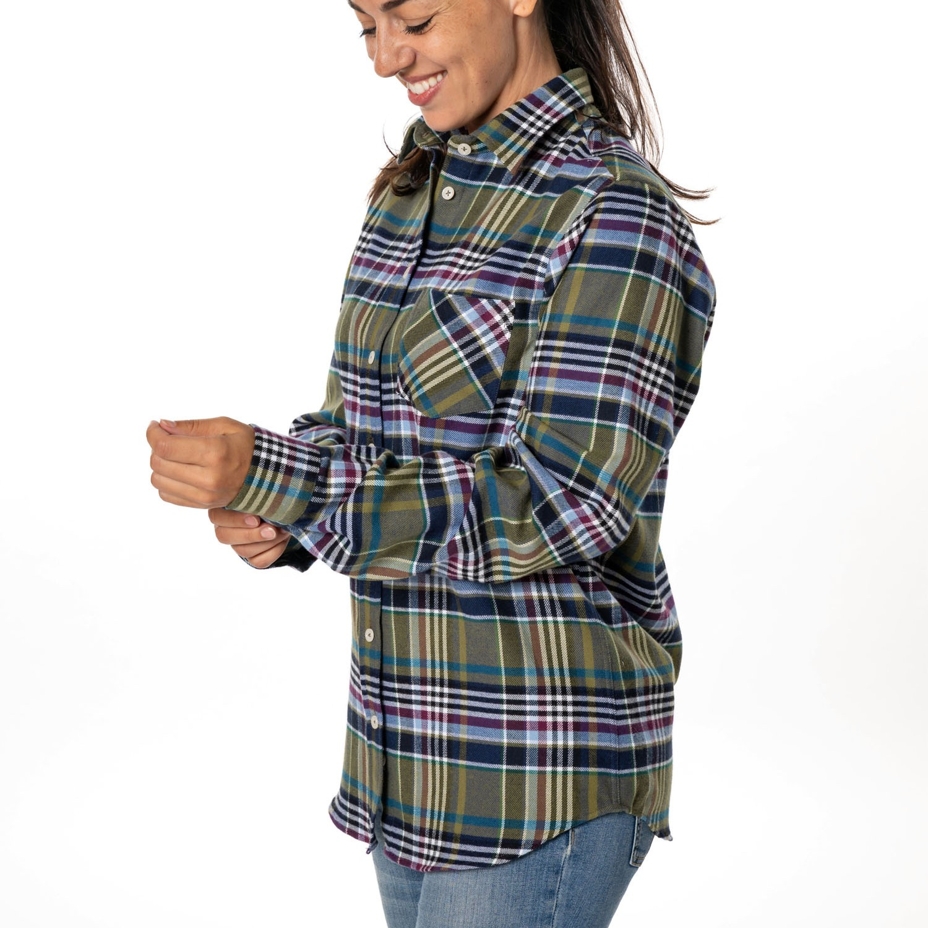 Women's checkered flannel shirt green