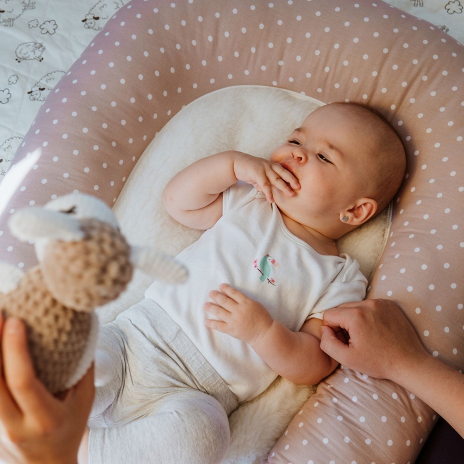 Baby Nest and Nursing Pillow 2in1 with Sheep's Wool Polka Dot