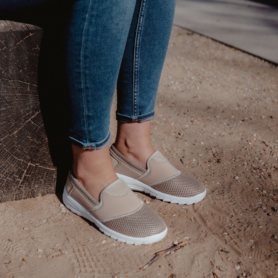 Women's breathable orthopedic sneakers  Beige