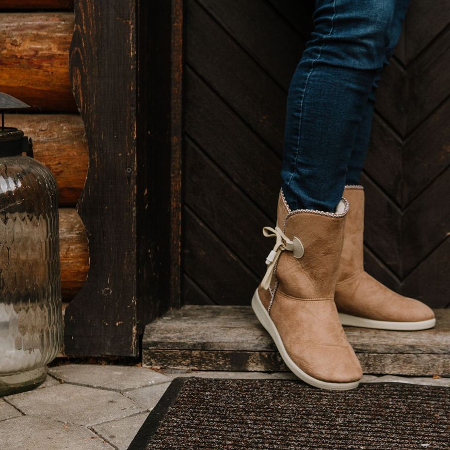Women's Winter Boots with Wool Lining Light Brown