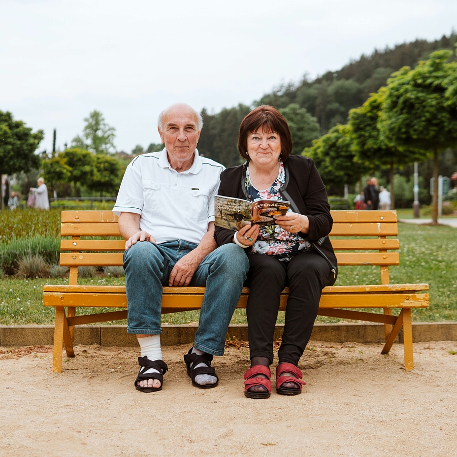 Open-Toe Bandage Shoes Red