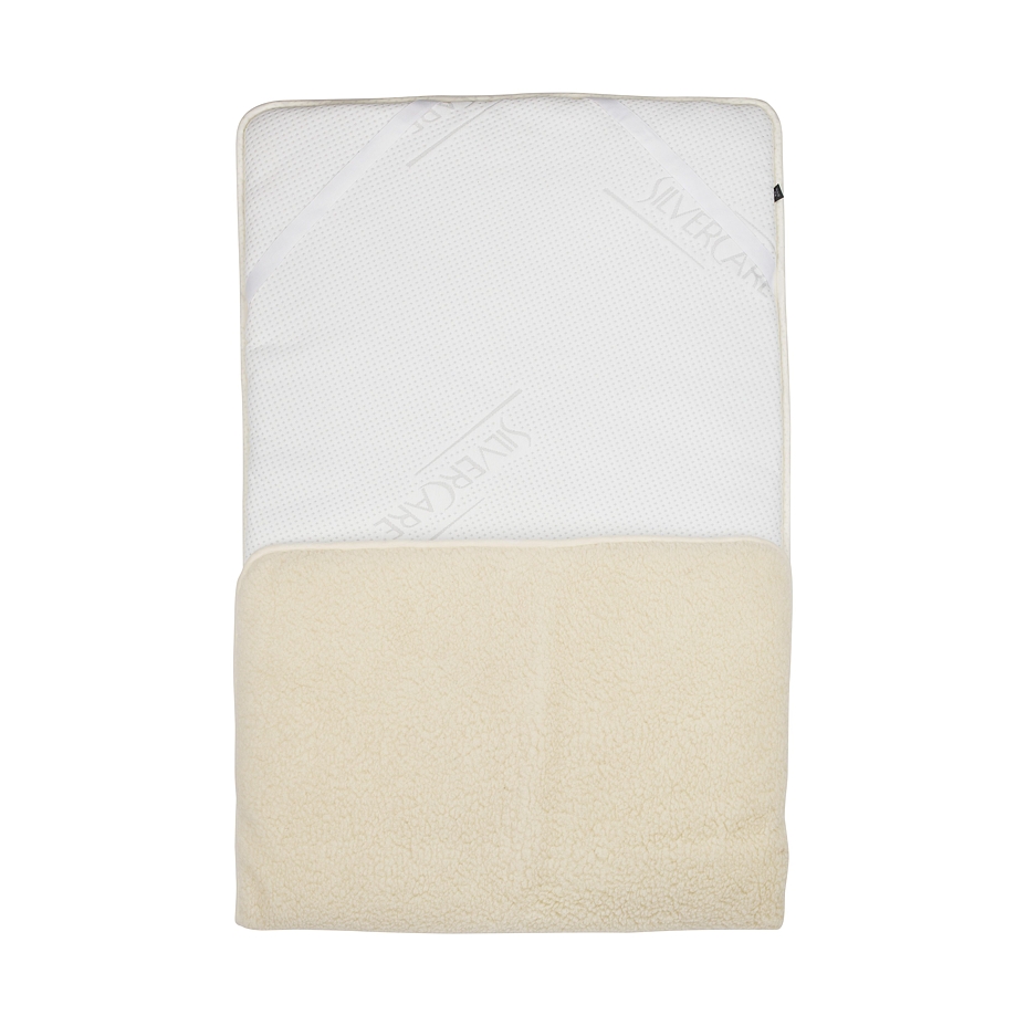 Wool topper mattress with silver natural