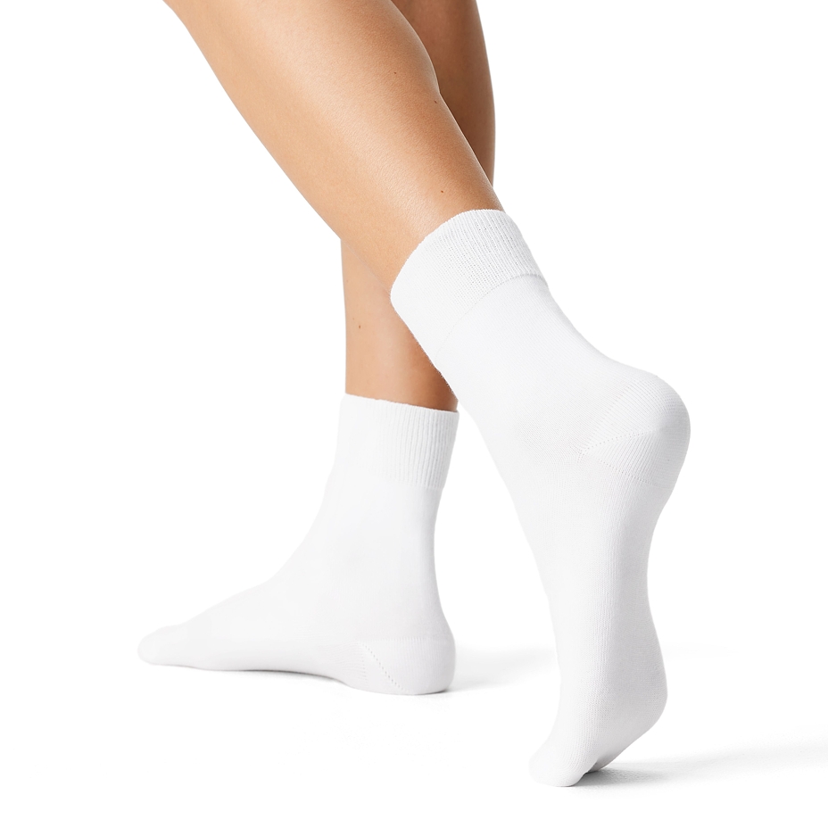 Loose Top Cotton Socks White