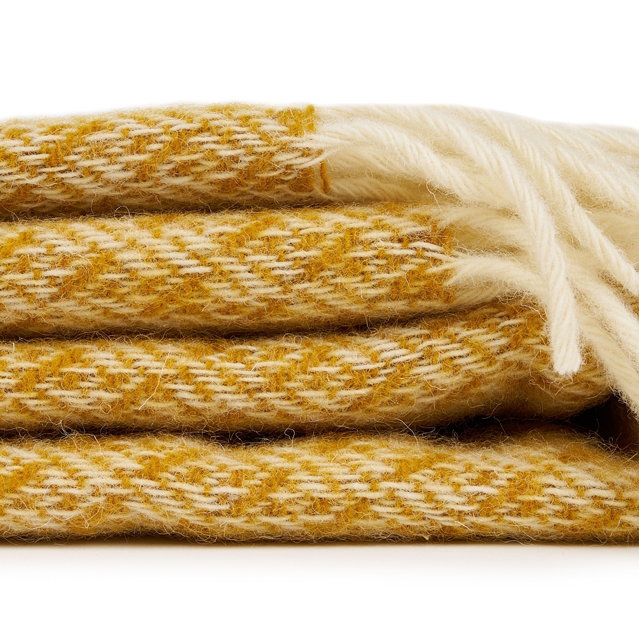 Wool Wrap Pepito Yellow