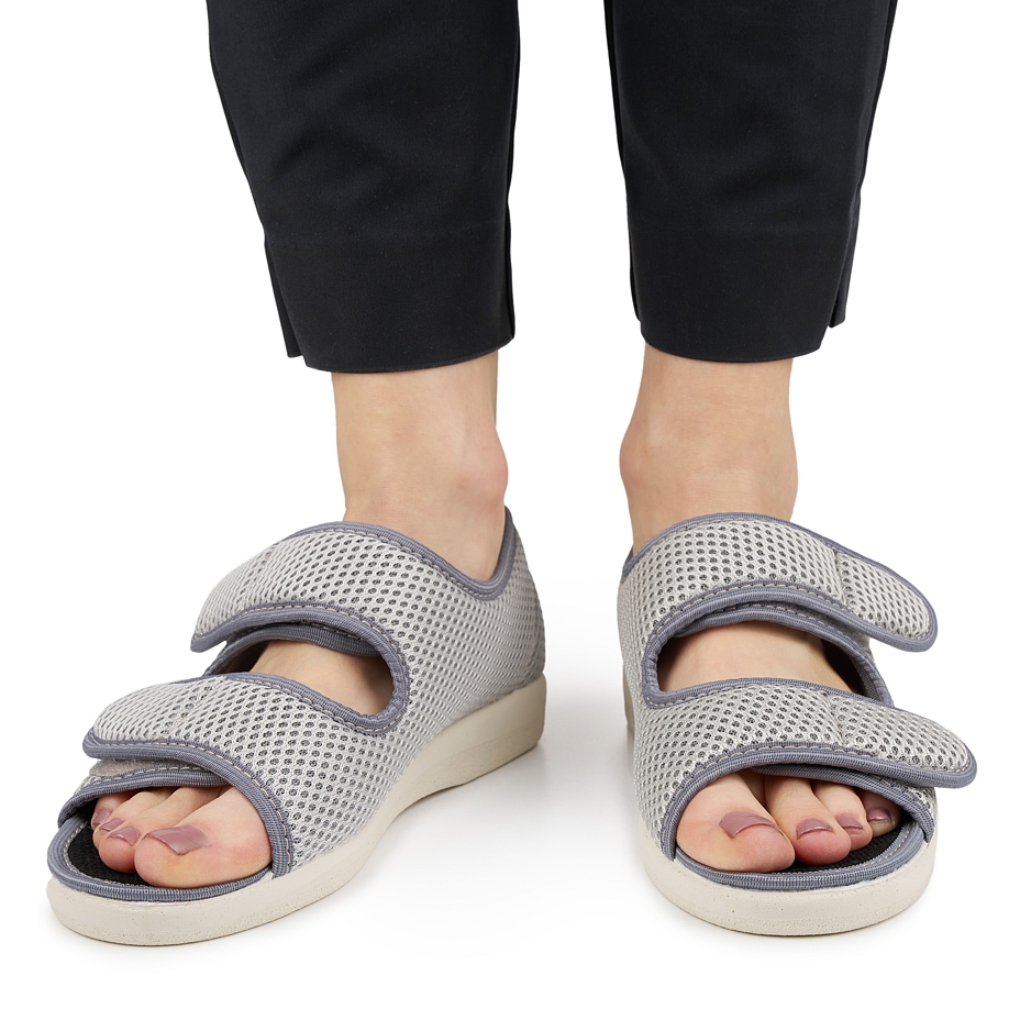 Breathable bandage shoes gray