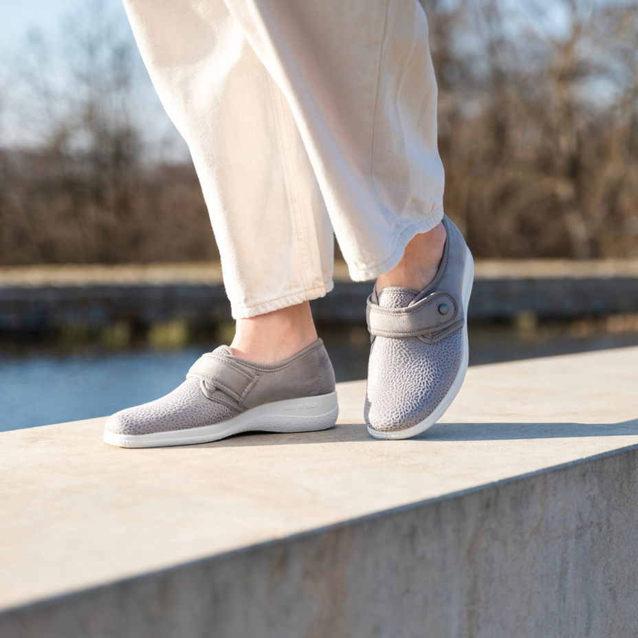 Women's bandage sneakers for bunions Evelyn gray