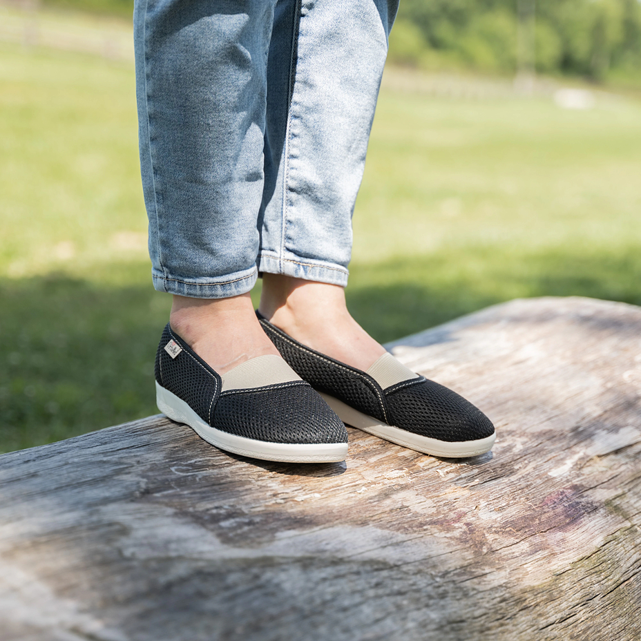 Women's comfort ballerinas Black and White