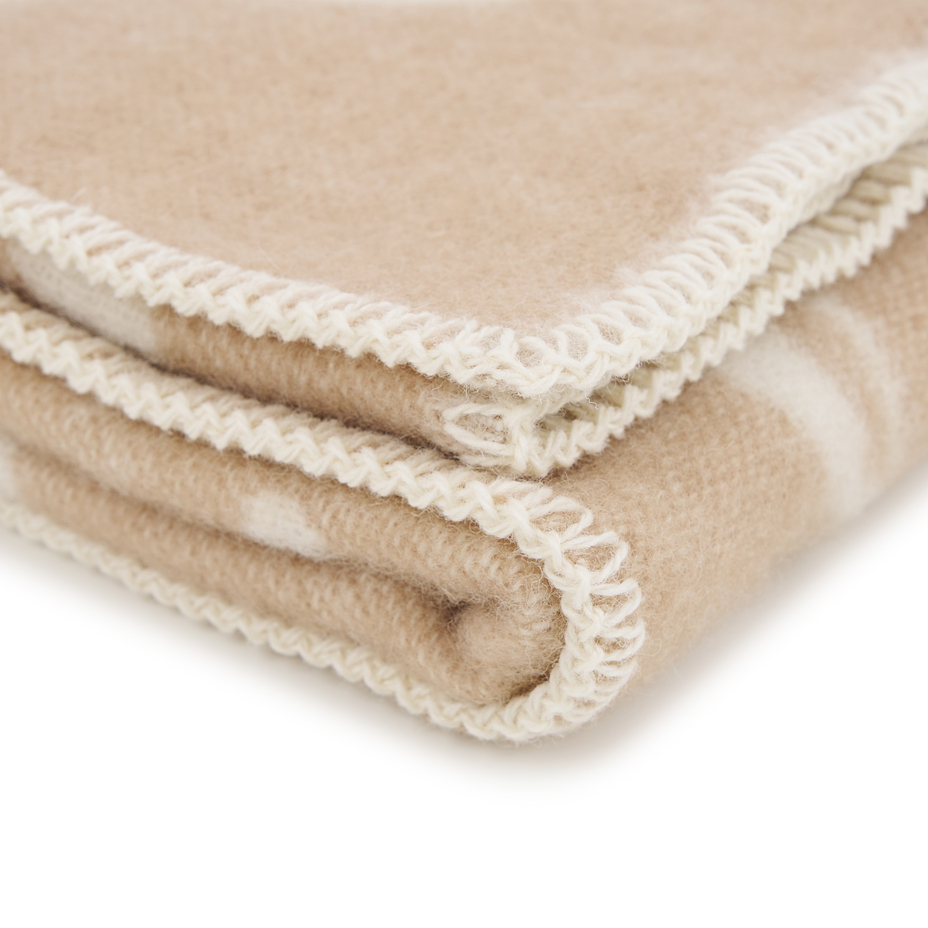 Merino wool blanket with sheep beige