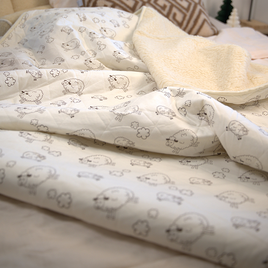 Vlnka Double-Layer Wool Blanket with Cotton Backing