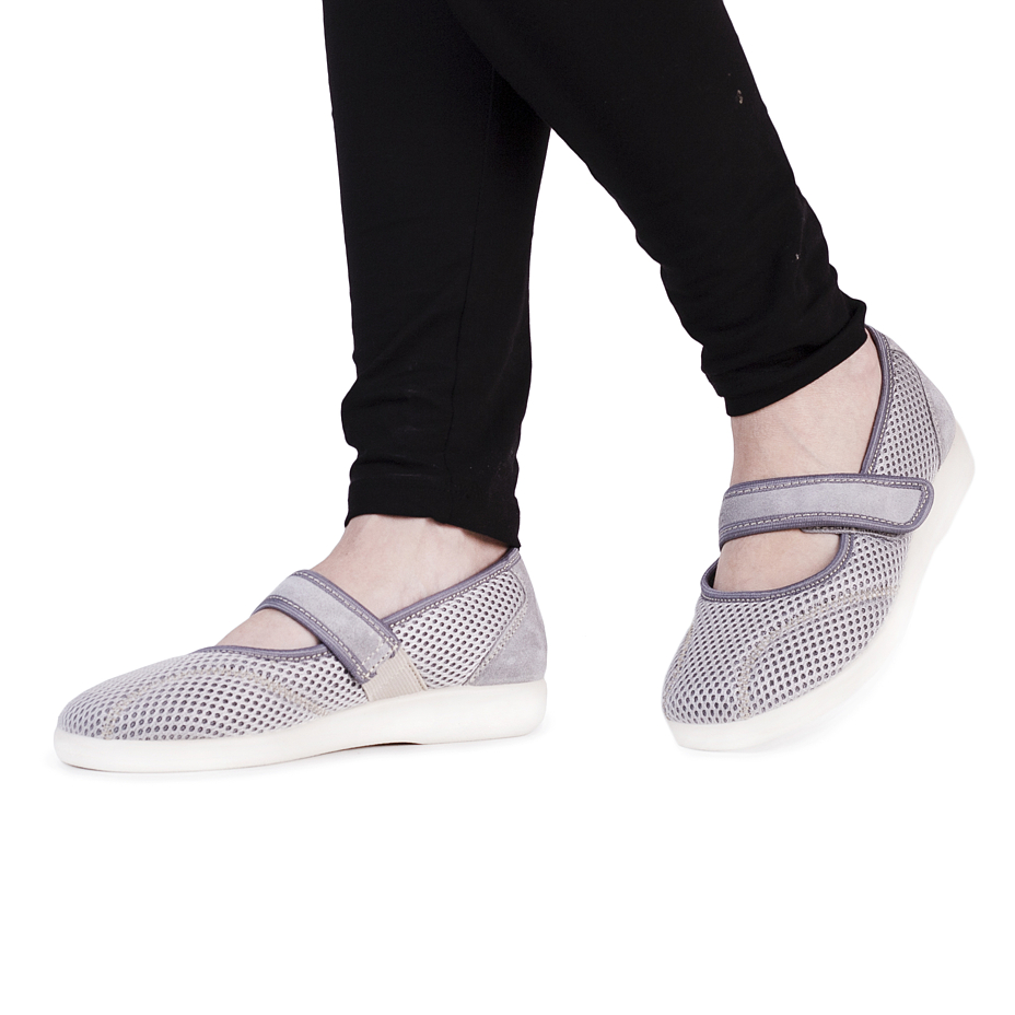 Women's Comfort Ballerina Velcro Pumps Grey