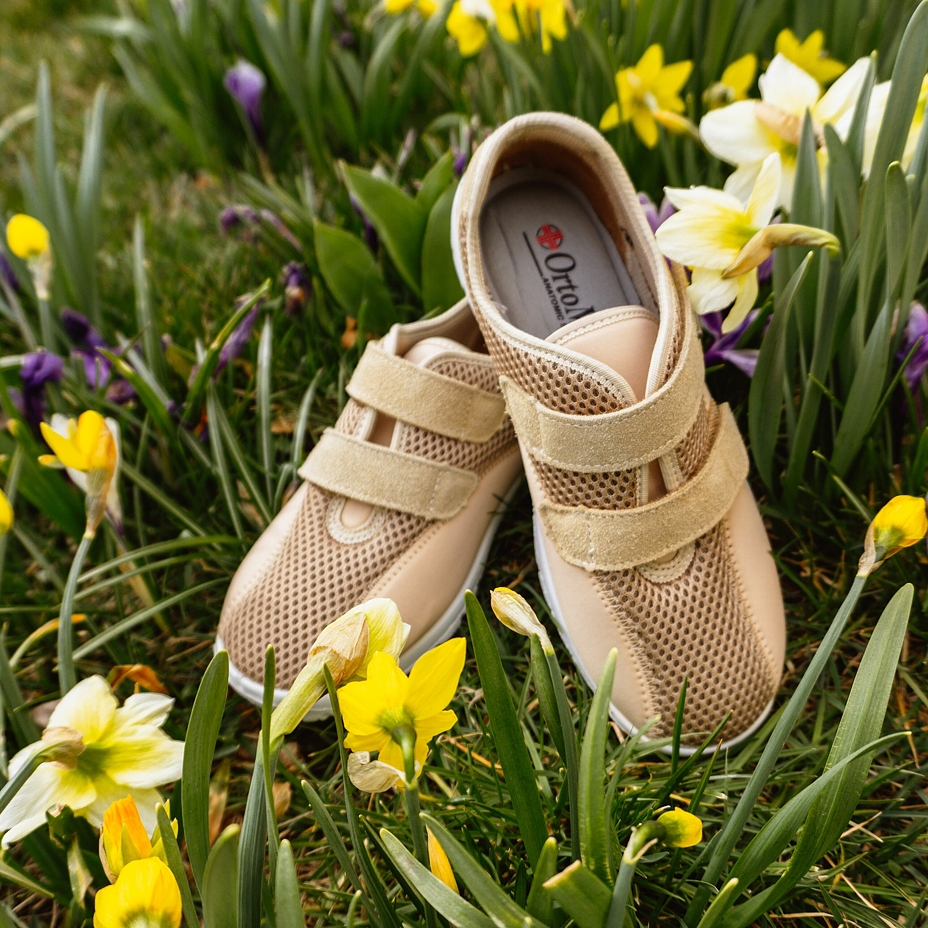 Women's breathable velcro gel sneakers Beige