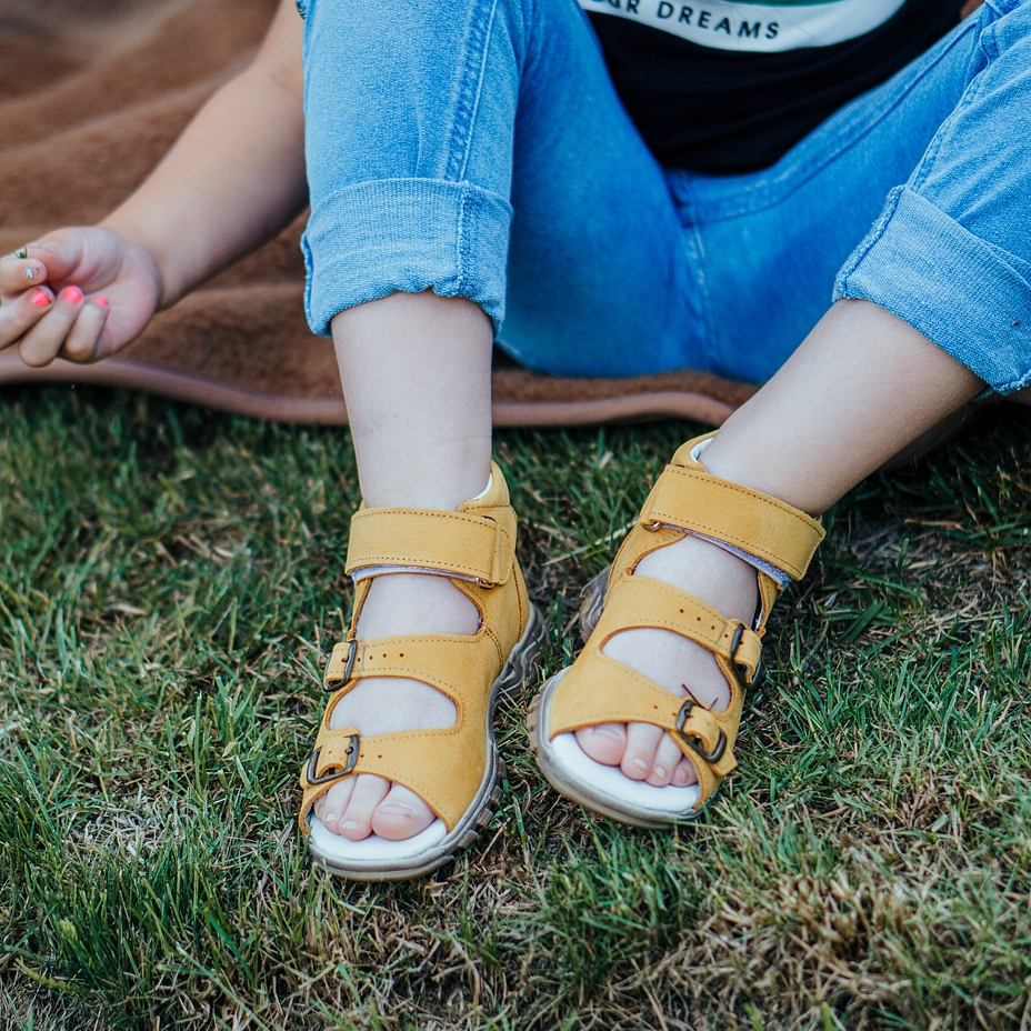 Kids’ leather sandals Zaza Yellow