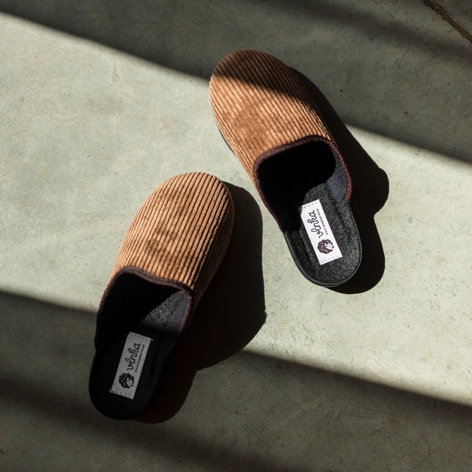 Women's Corduroy Slippers Brown