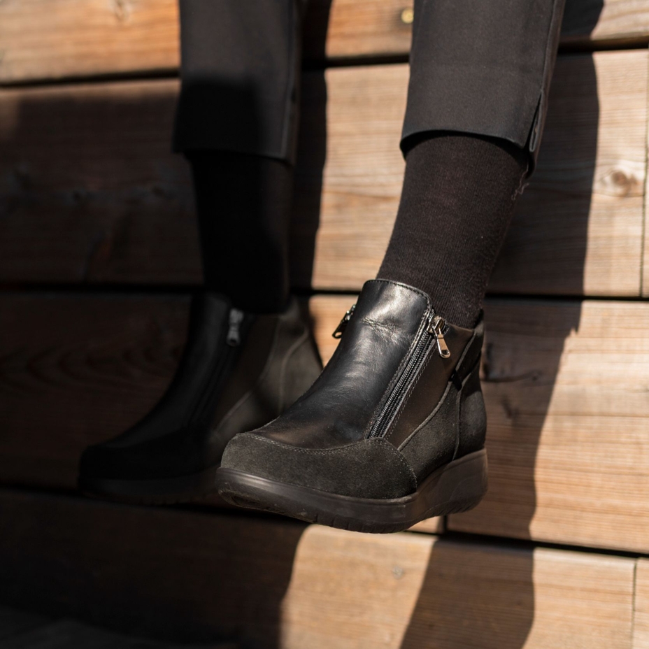 Women’s Marika Leather Ankle Boots with Zip Black