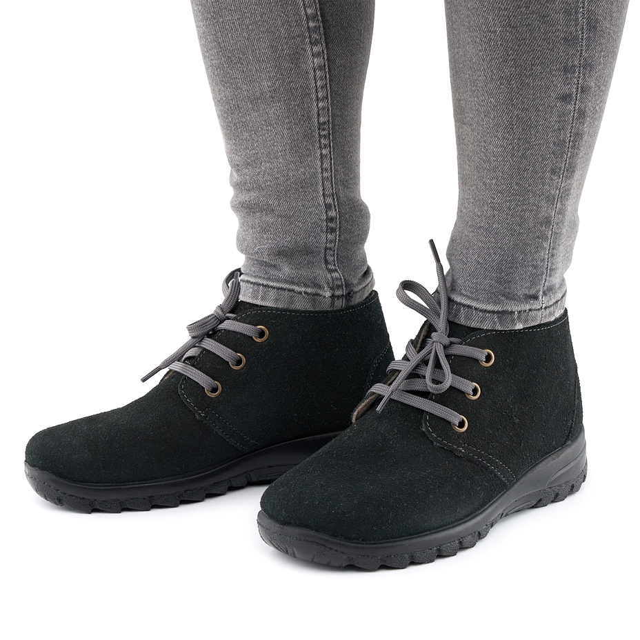 Women's Blanka Leather Ankle Boots with Wool Felt Black