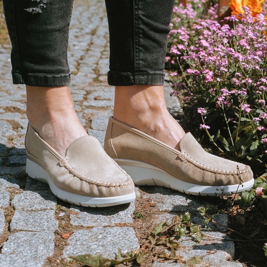 Women’s Ester Leather Loafers Beige