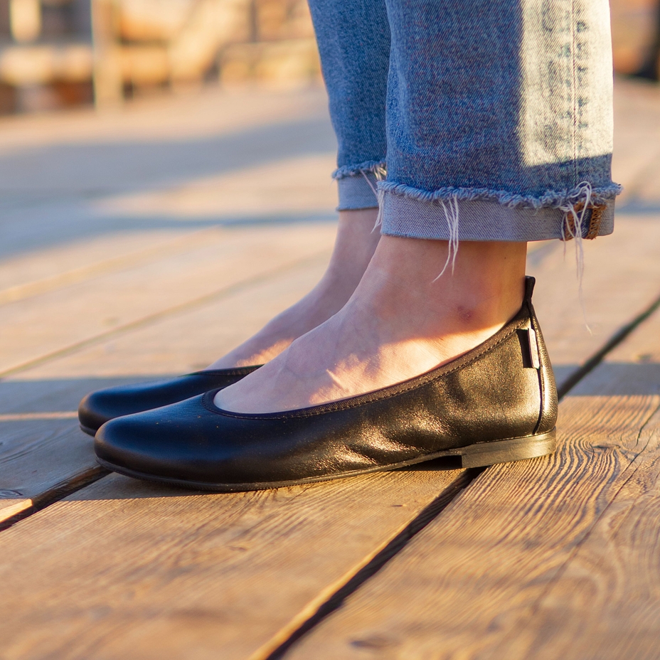 Women's orthopaedic leather ballerina flats Vanda black